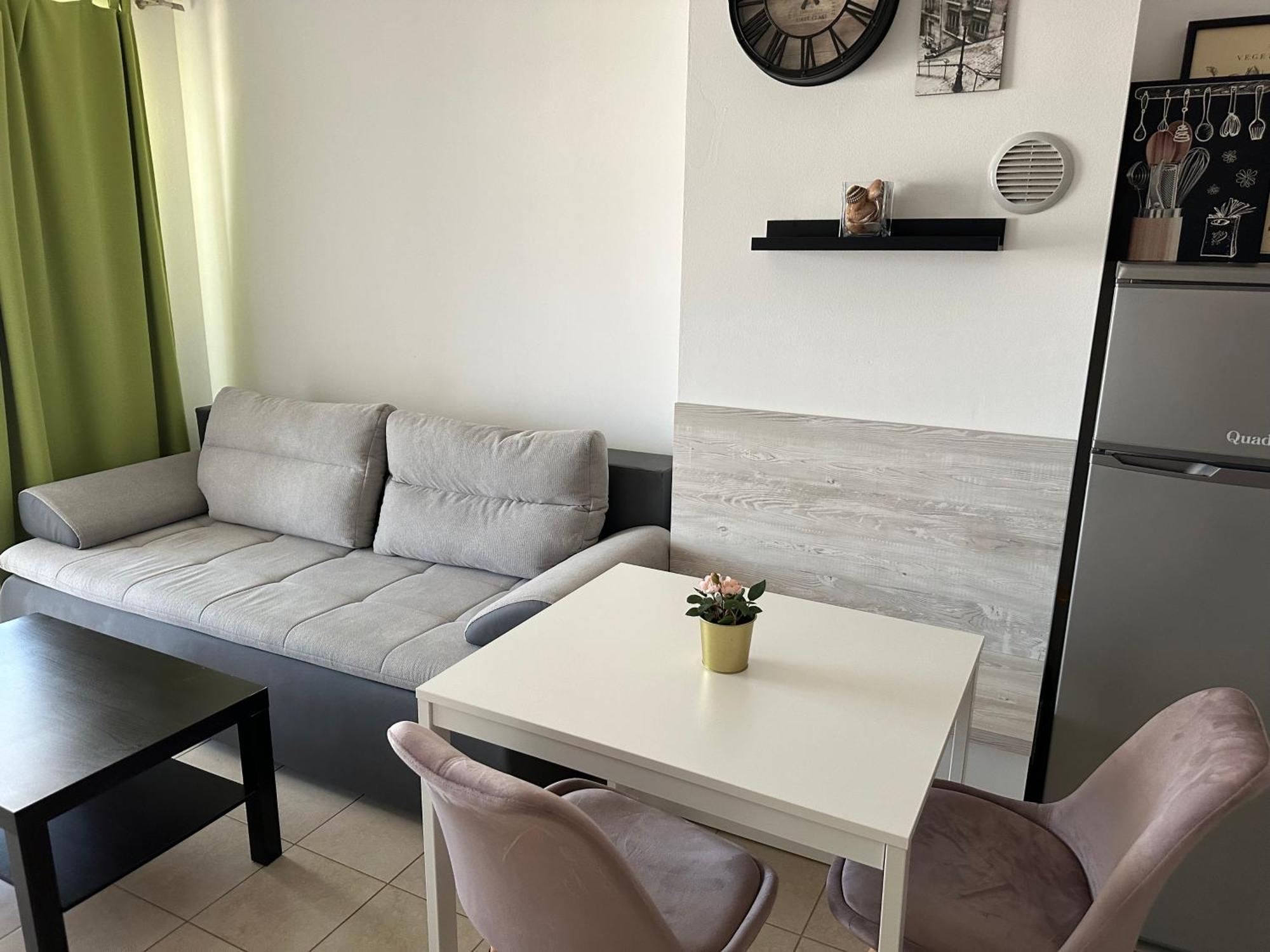 Ksenija Apartament Pag Town